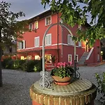 A Caserosse Bed & Breakfast *