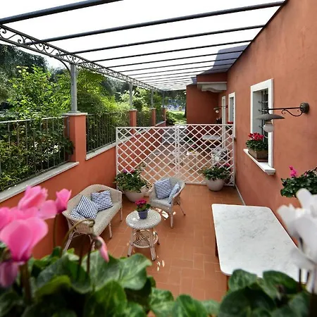 A Caserosse Panzió Seravezza