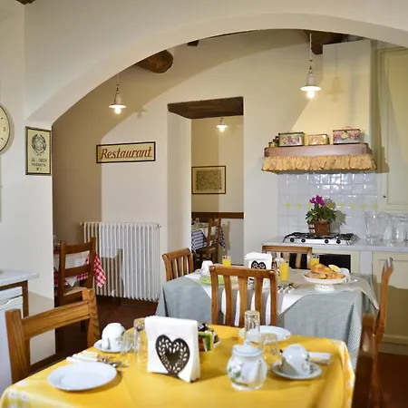 A Caserosse Panzió Seravezza