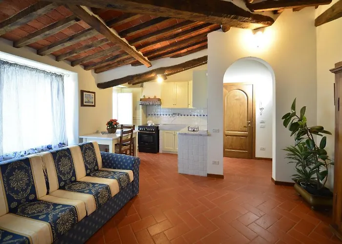 Alojamento de Acomodação e Pequeno-almoço A Caserosse Seravezza